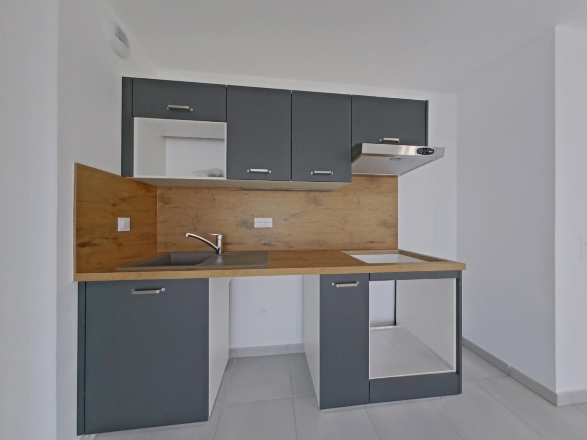 
																																							3 pièces - 
																																						1er étage - 65m² - 869,59 € - Photo #2