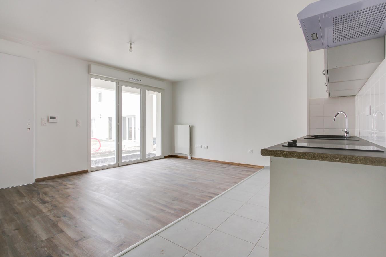 
																																							3 pièces - 
																																						RDC - 63m² - 750,42 € - Photo #3