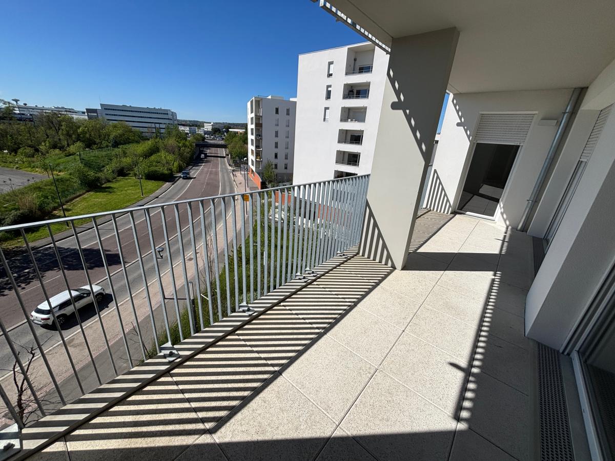 
																			4 pièces - 
																		4ème étage - 85m² - 1 015,93 € - Photo #1