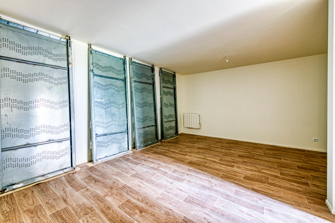 
																																							4 pièces - 
																																						RDC - 87m² - 222 000 € - Photo #1