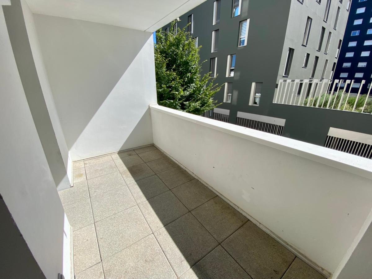 
																																							3 pièces - 
																																						1er étage - 69m² - 870,48 € - Photo #2