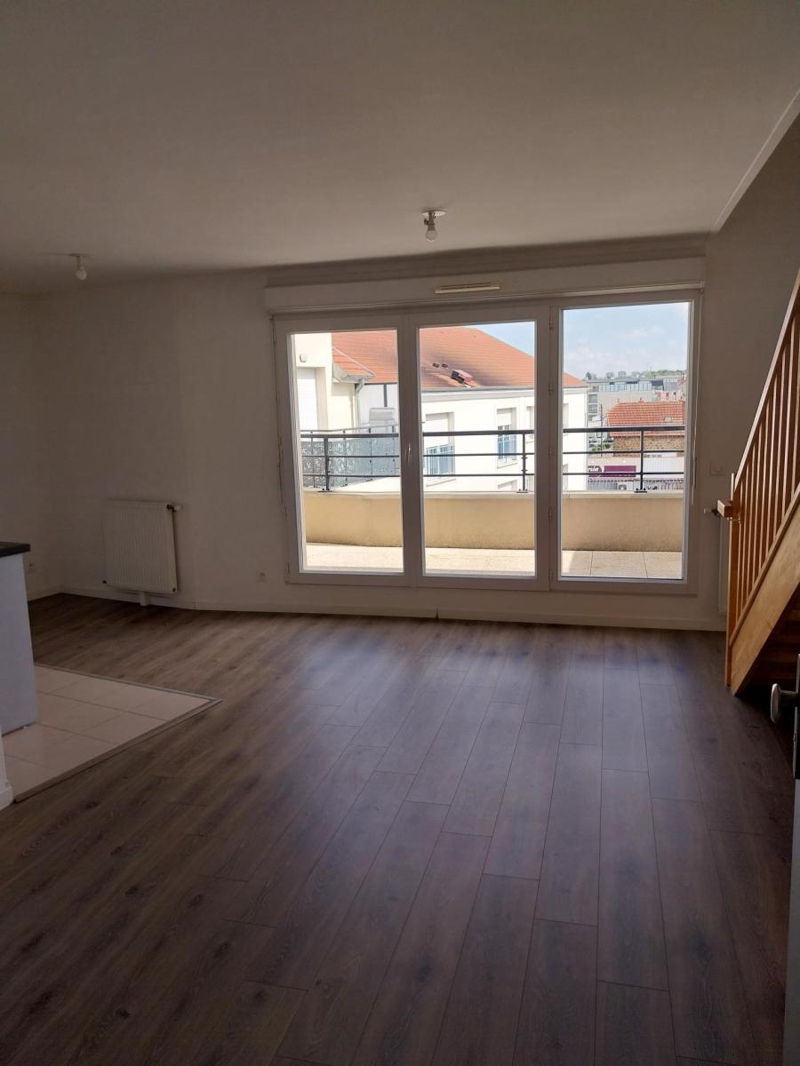 
																																							3 pièces - 
																																						3ème étage - 58m² - 947,31 € - Photo #1
