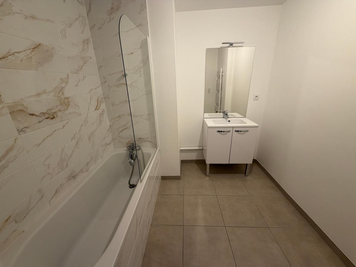 4 pièces - RDC - 83m² - 815,13 € - Photo #6