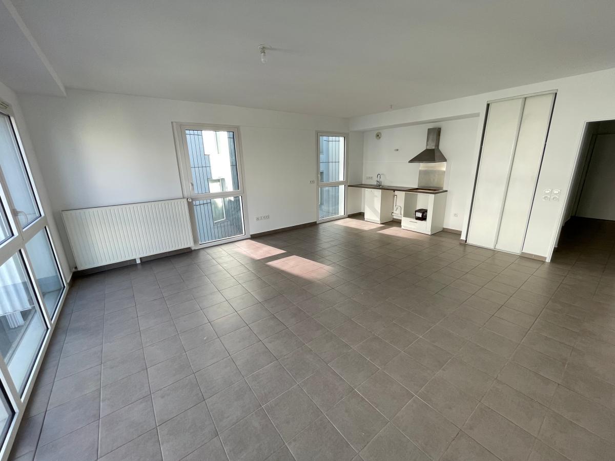 
																			3 pièces - 
																		4ème étage - 72m² - 1 795,67 € - Photo #1