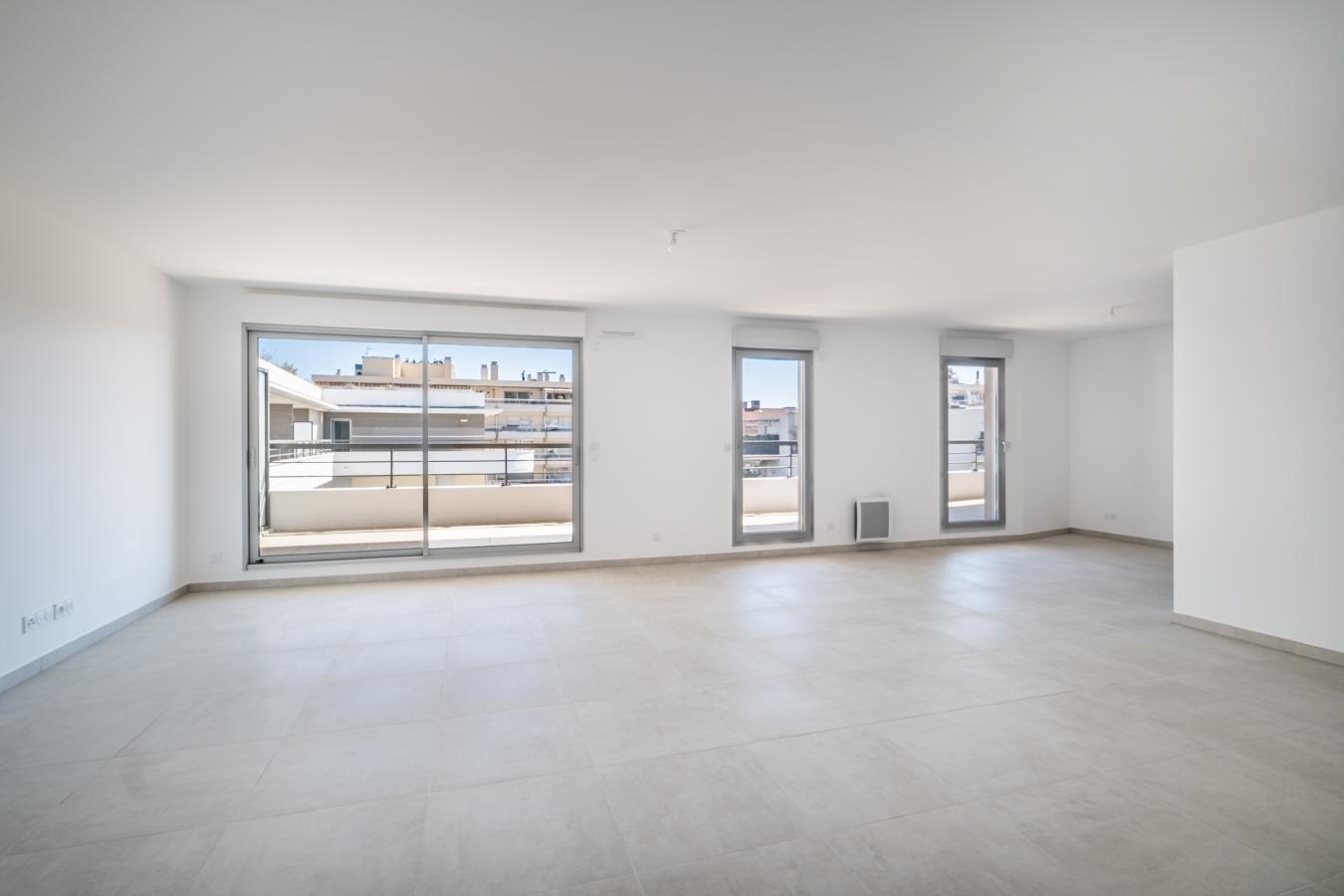 4 pièces - 5ème étage - 127m² - 3 142,30 € - Photo #1