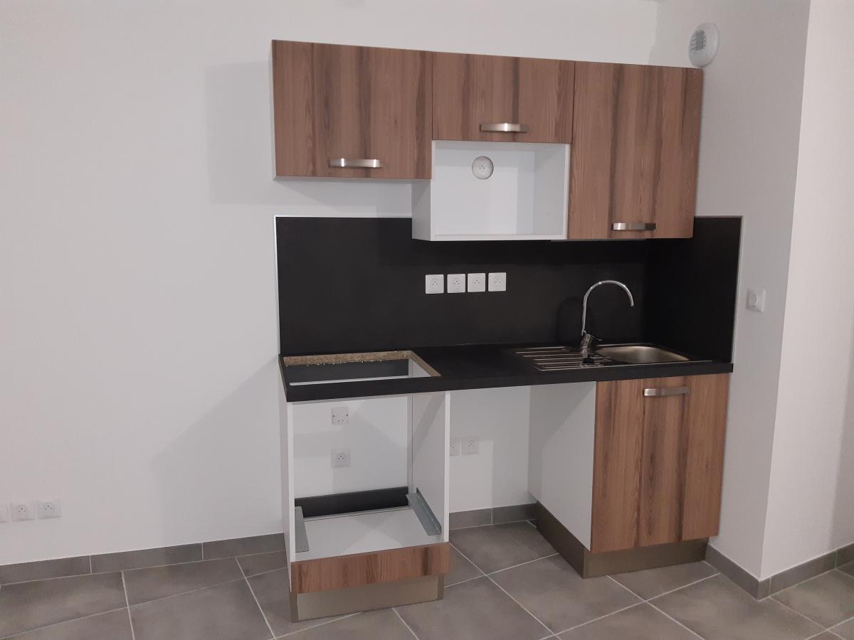 
																																							1 pièce - 
																																						1er étage - 31m² - 499,11 € - Photo #1
