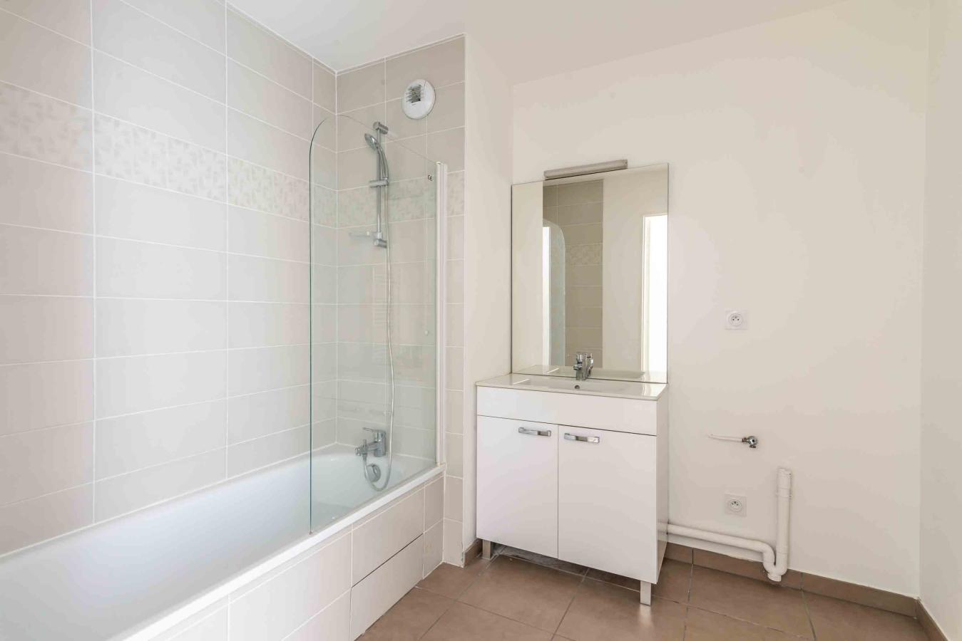 
																																							3 pièces - 
																																						2ème étage - 72m² - 944,95 € - Photo #7