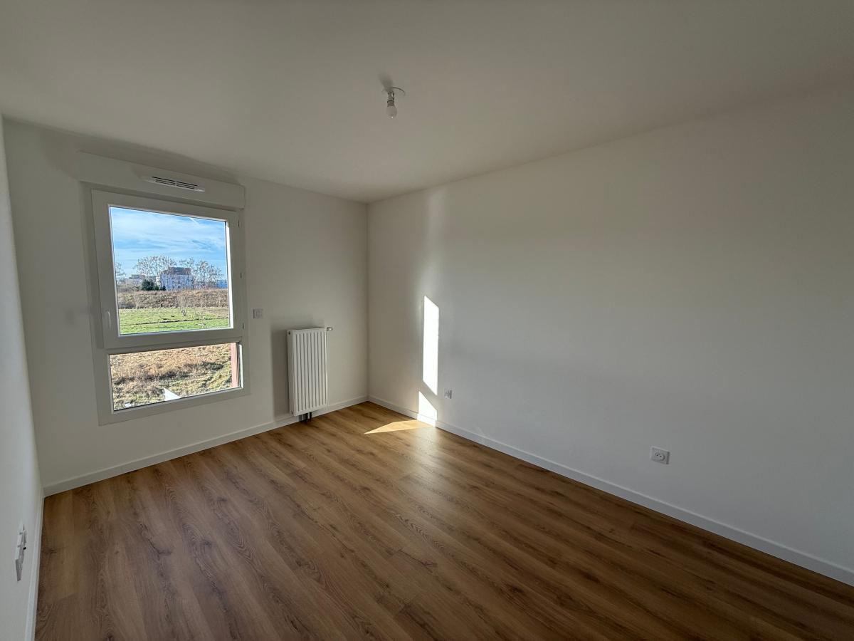 
																																							2 pièces - 
																																						5ème étage - 47m² - 775,61 € - Photo #2