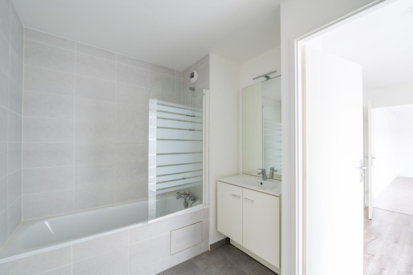 
																																							4 pièces - 
																																						4ème étage - 87m² - 1 424,97 € - Photo #5