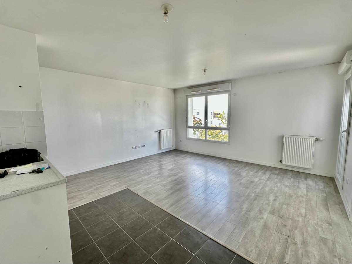 
																																							2 pièces - 
																																						1er étage - 47m² - 870,29 € - Photo #2
