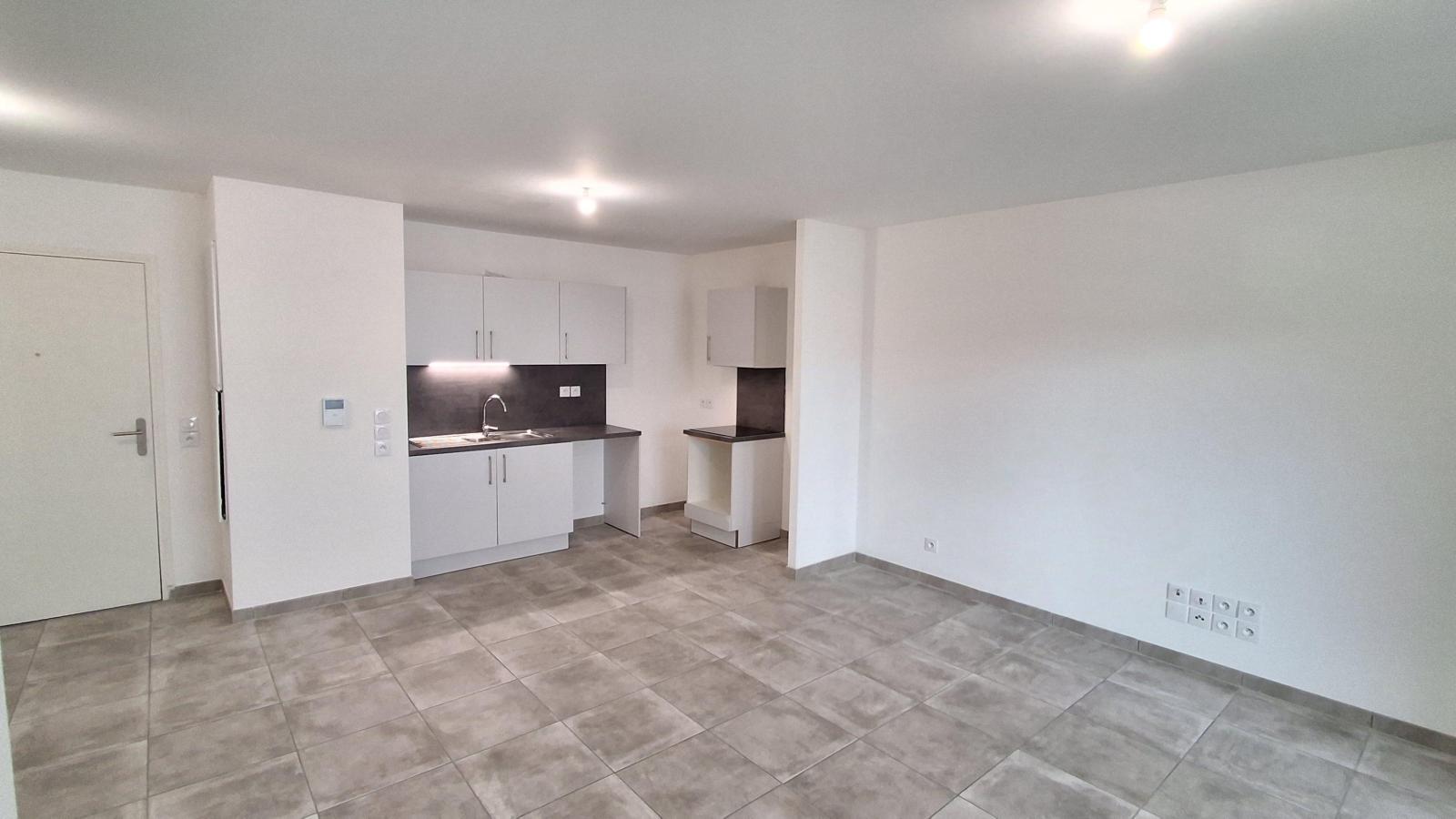 
																																							3 pièces - 
																																						1er étage - 62m² - 848,13 € - Photo #1