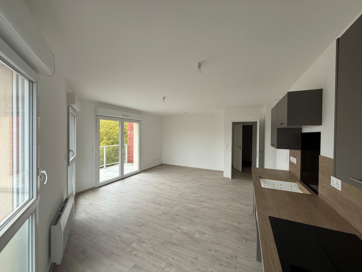 3 pièces - 2ème étage - 64m² - 800,34 € - Photo #2