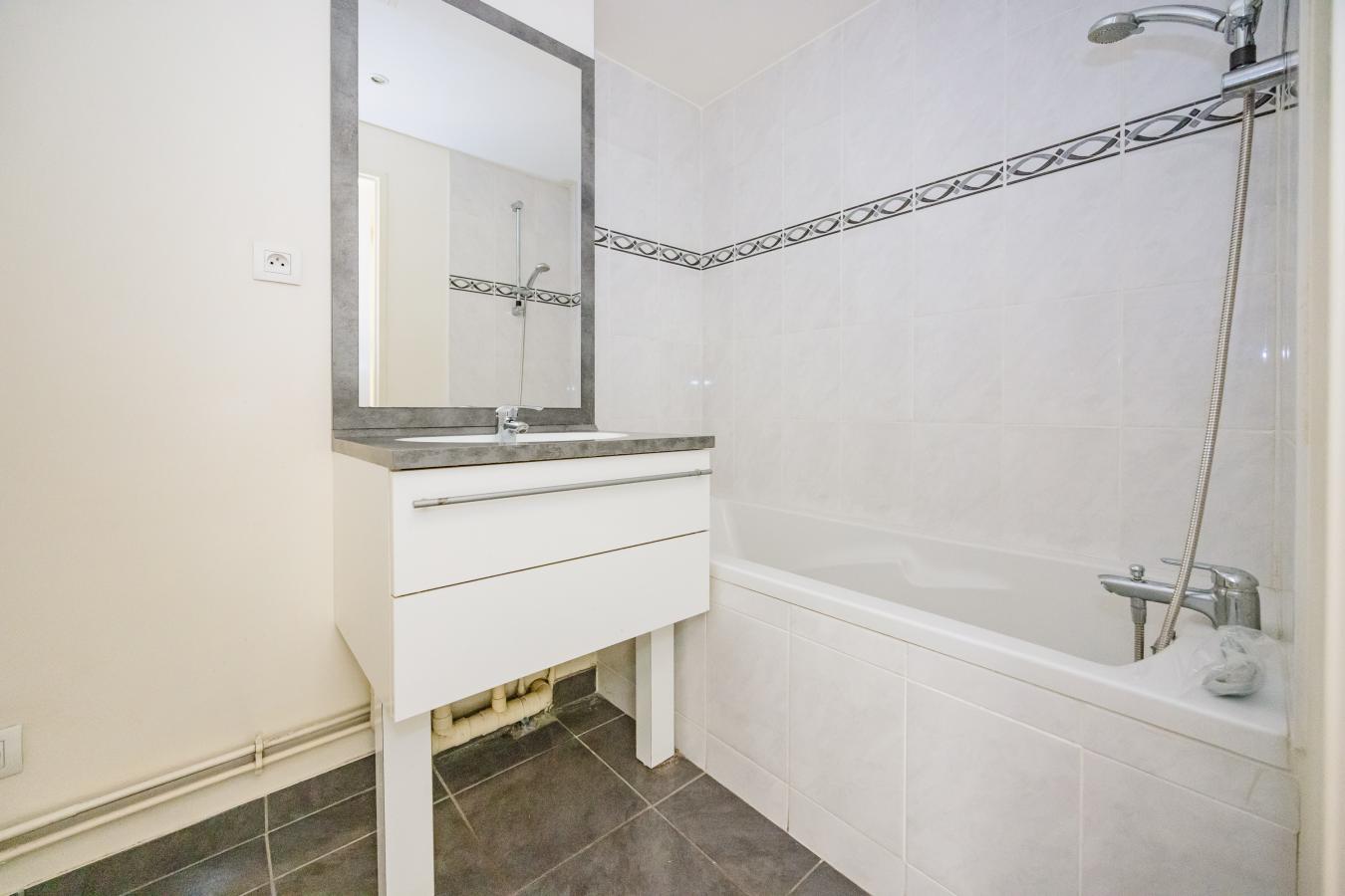 
																			3 pièces - 
																		3ème étage - 58m² - 219 000 € - Photo #4