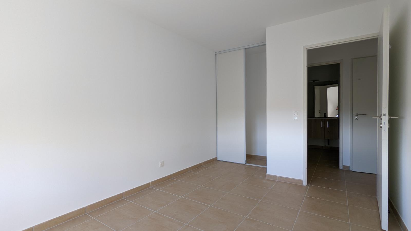 3 pièces - 1er étage - 61m² - 988,63 € - Photo #3
