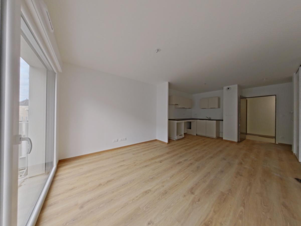 2 pièces - 1er étage - 43m² - 673,34 € - Photo #0
