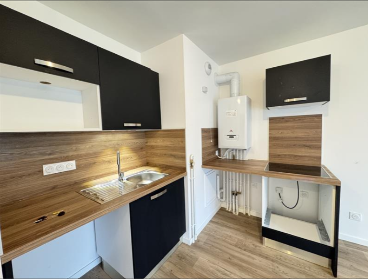 3 pièces - 3ème étage - 69m² - 836,92 € - Photo #0