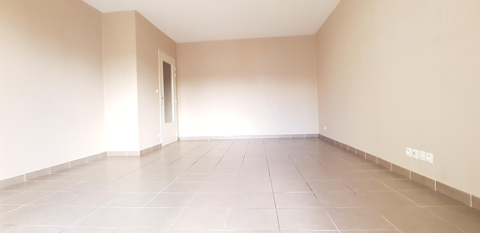 
																																							2 pièces – 
																																						RDC – 50m² - 210 000 € - Photo #2