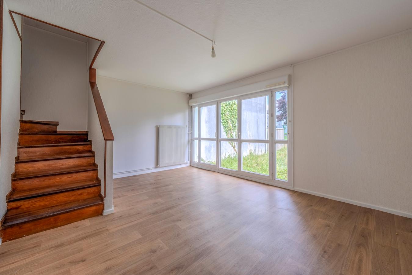 
																																							4 pièces - 
																																						RDC 79 000 € - Photo #1