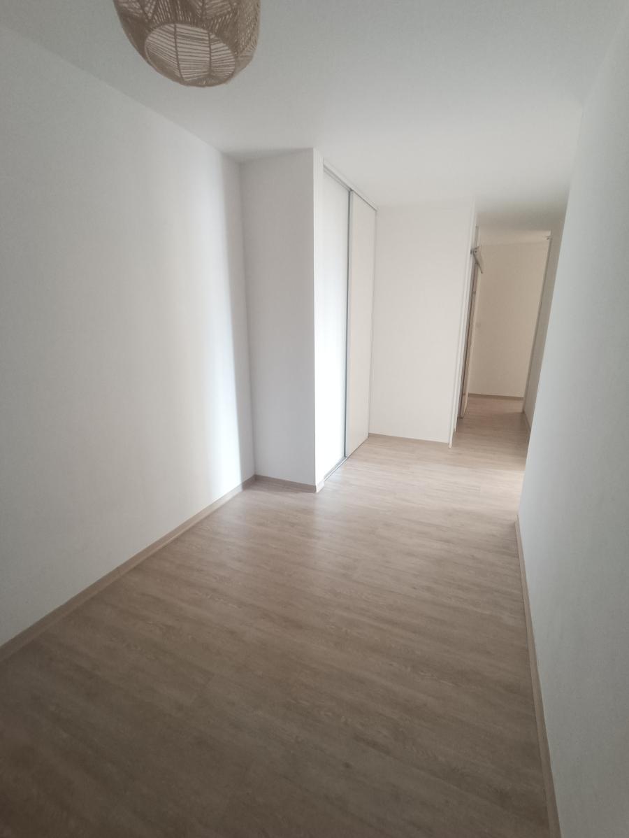 
																																							3 pièces – 
																																						2ème étage – 79m² - 192 000 € - Photo #7