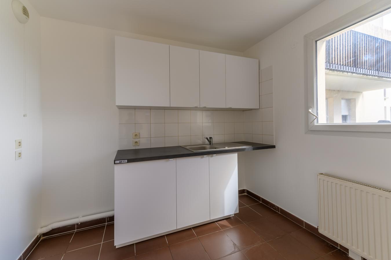 
																			4 pièces - 
																		3ème étage - 75m² - 1 571,87 € - Photo #3