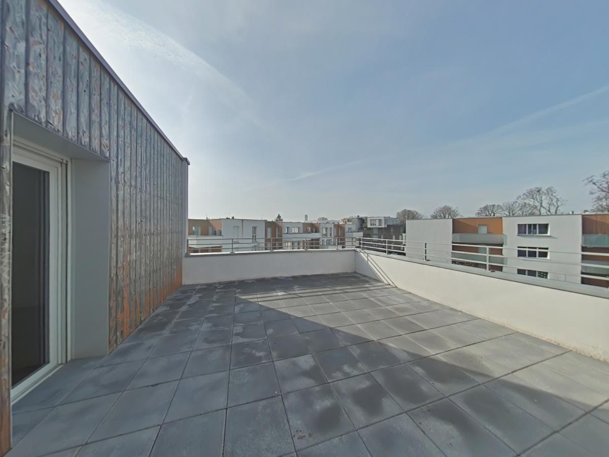 4 pièces - 3ème étage - 85m² - 1 042,81 € - Photo #0
