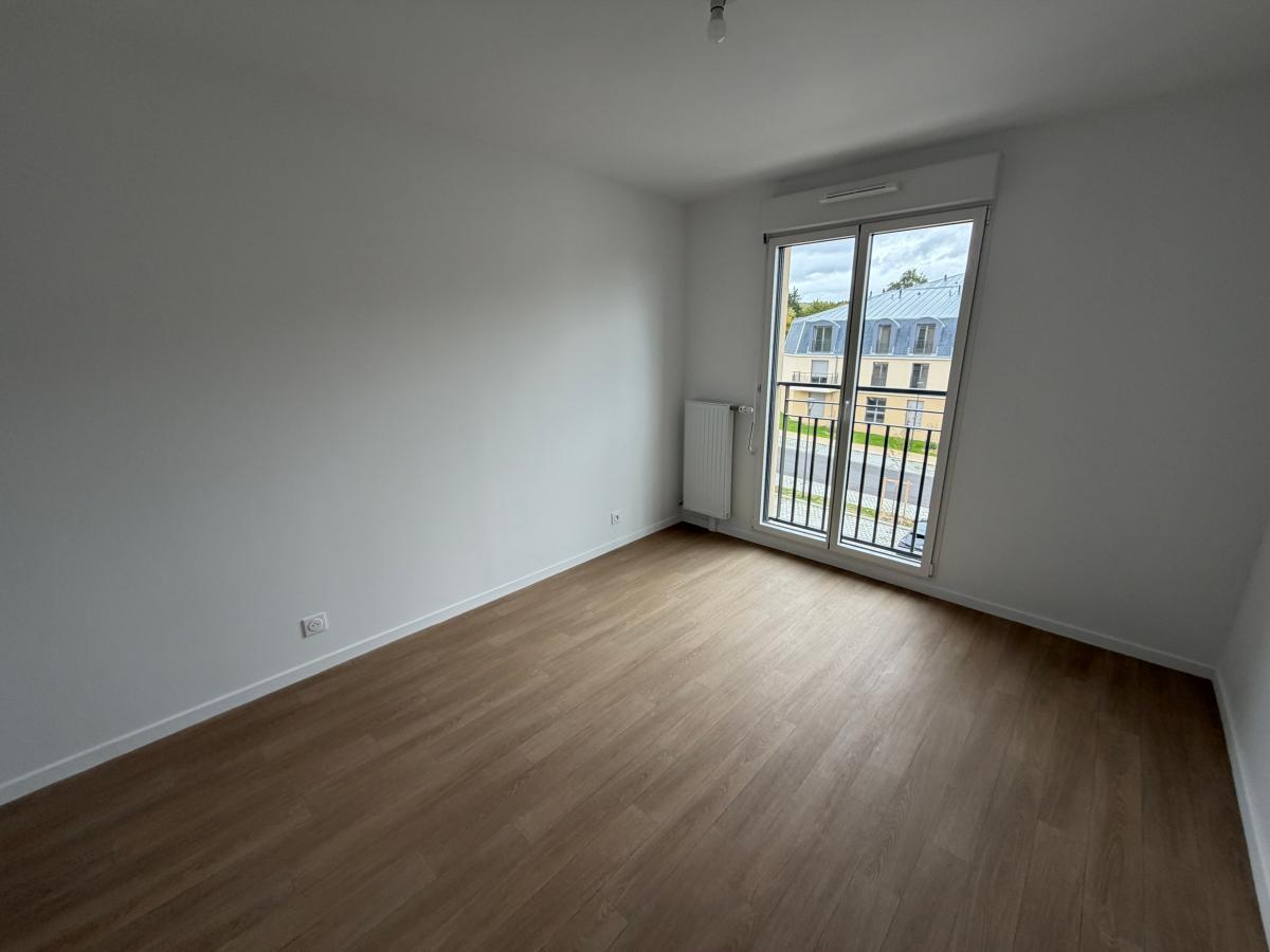 4 pièces - 2ème étage - 83m² - 1 182,65 € - Photo #3