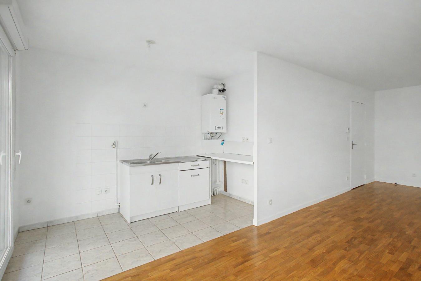 2 pièces - RDC - 52m² - 1 363,19 € - Photo #3