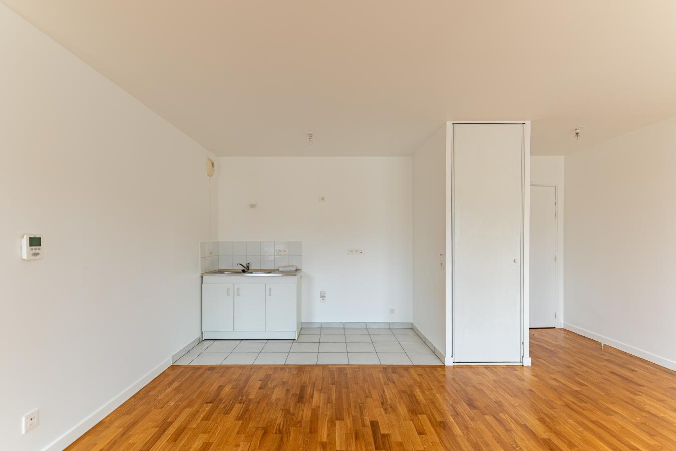 
																			2 pièces - 
																		4ème étage - 48m² - 173 800 € - Photo #6