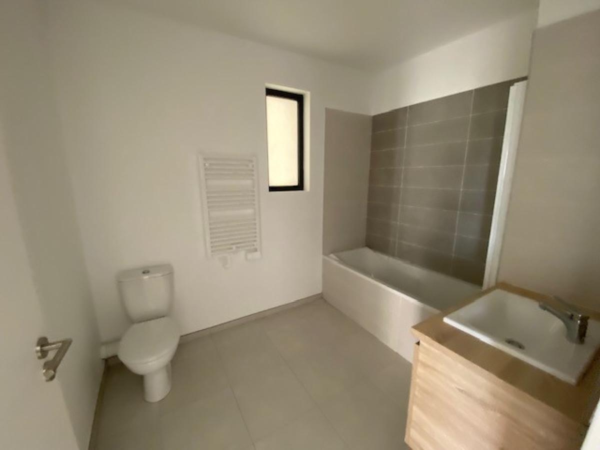
																																							2 pièces - 
																																						2ème étage - 51m² - 864,15 € - Photo #3