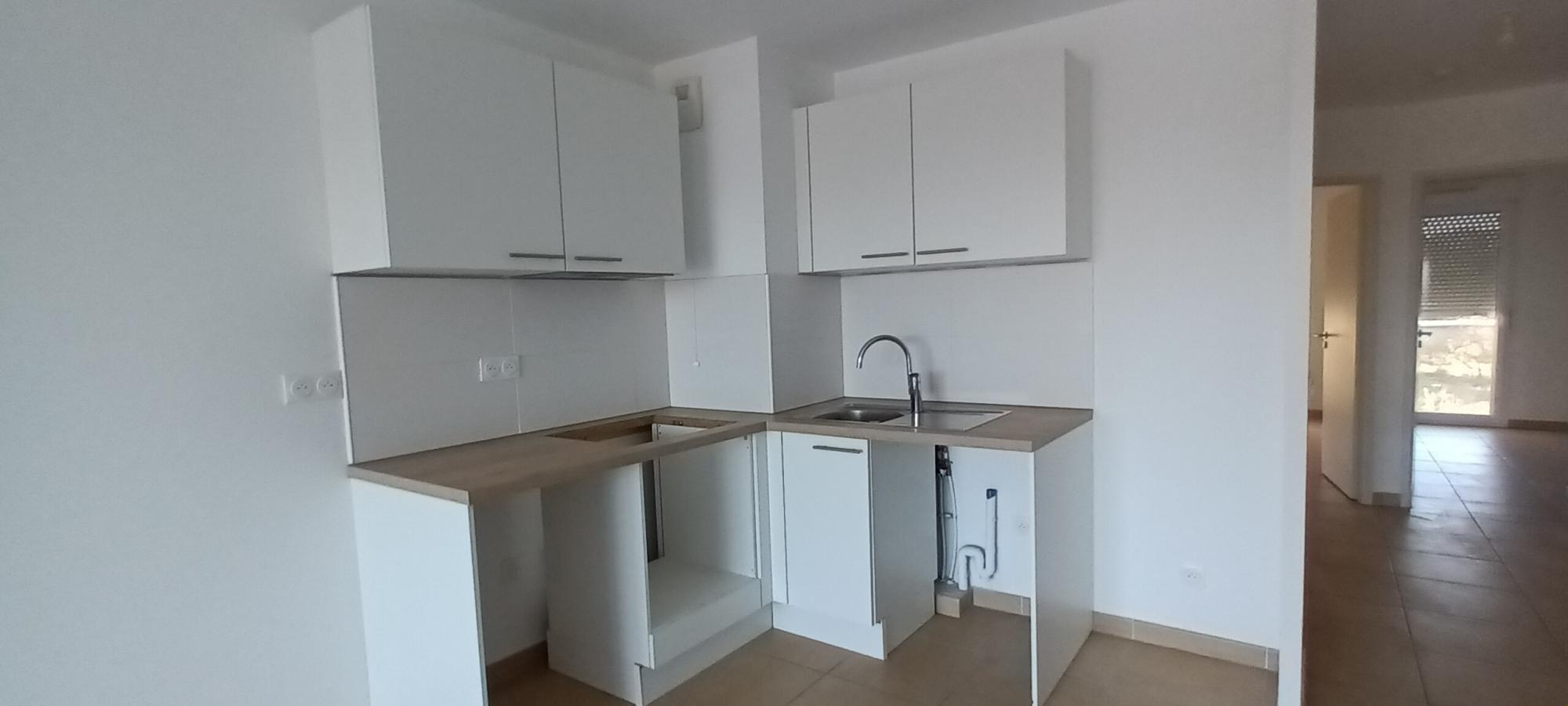 
																																							3 pièces - 
																																						2ème étage - 68m² - 1 003,85 € - Photo #3