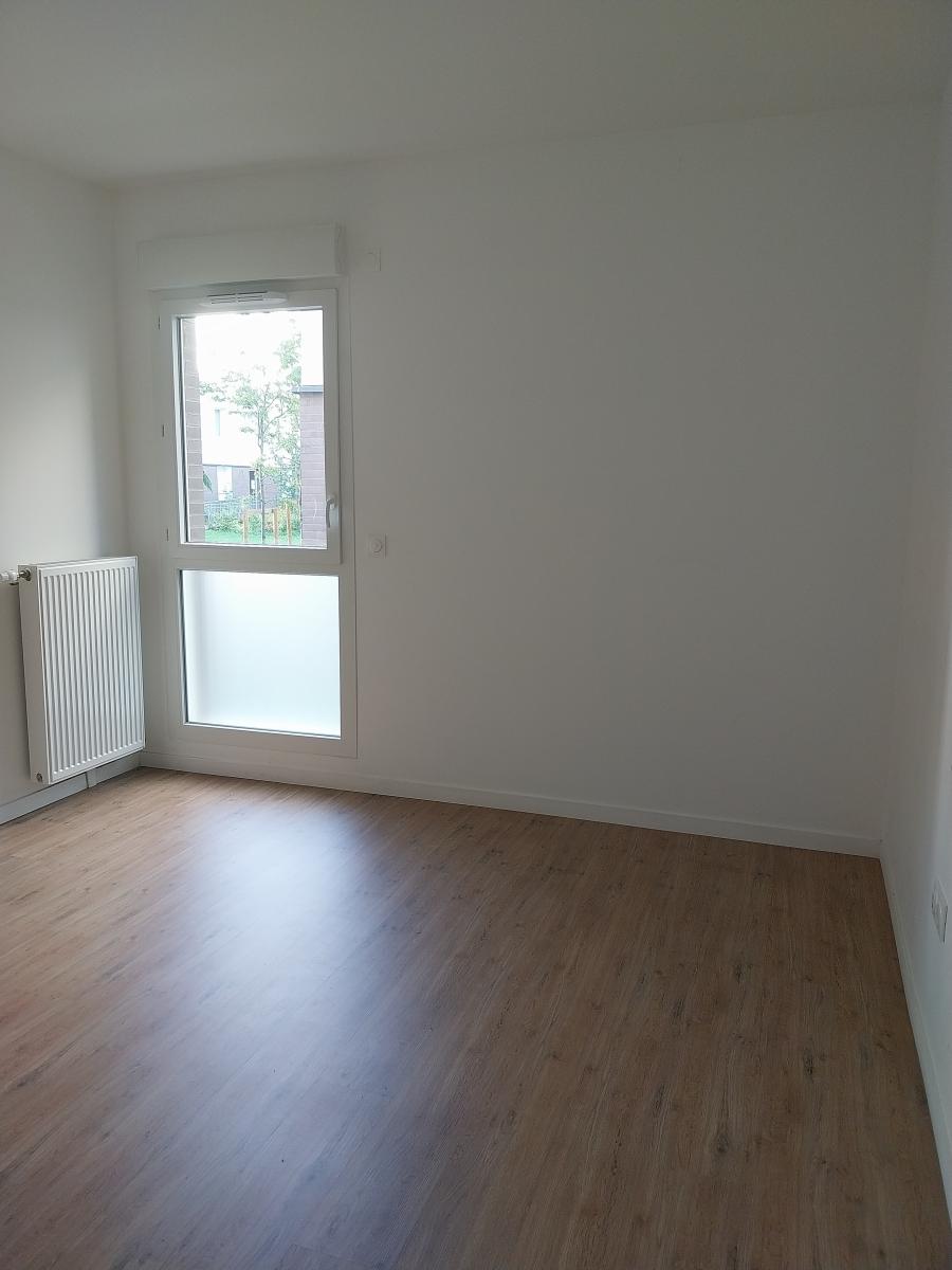 
																			4 pièces – 
																		1er étage – 82m² - 1 562,21 € - Photo #3