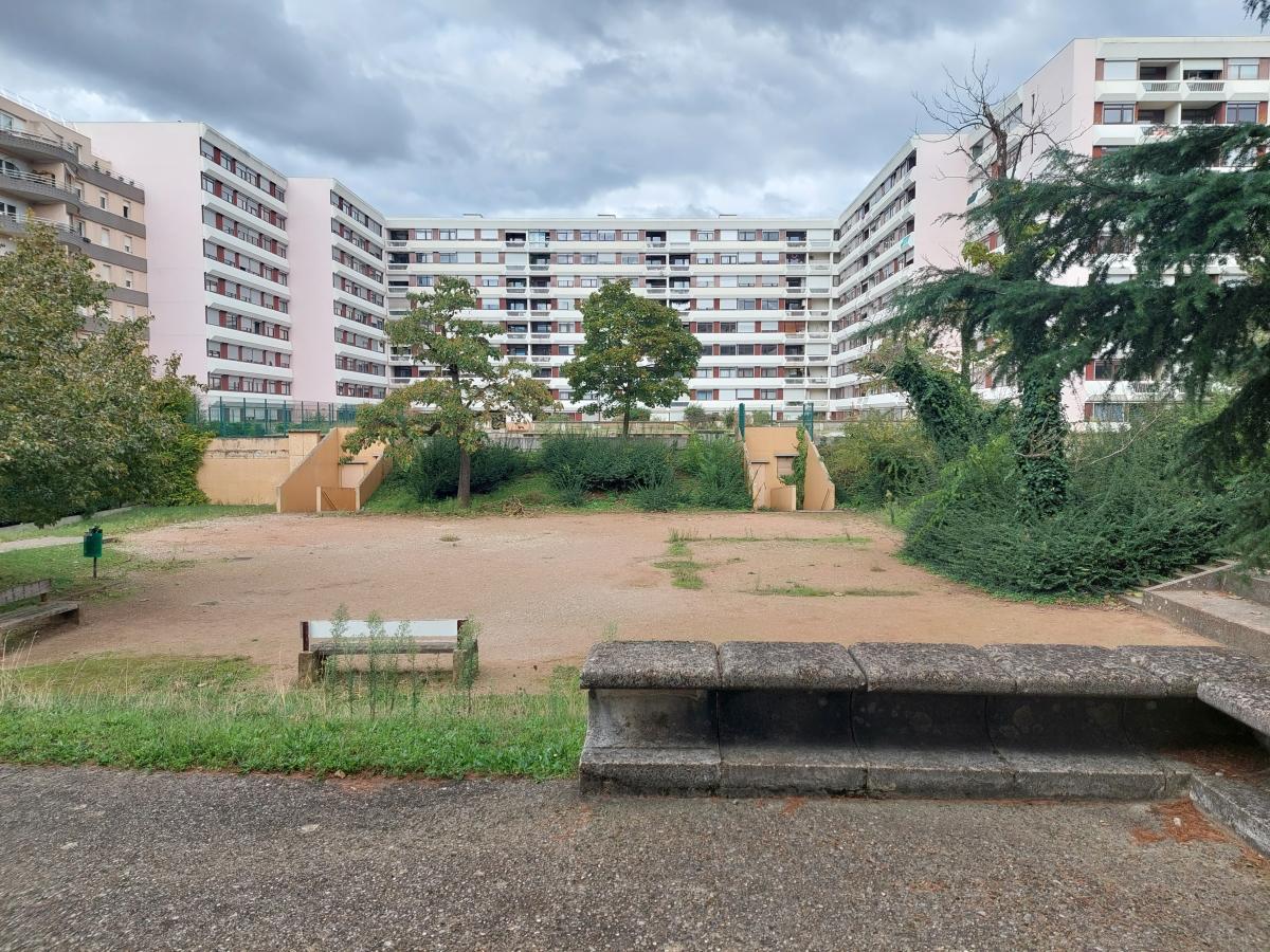 
																			3 pièces - 
																		3ème étage - 76m² - 1 097,64 € - Photo #1