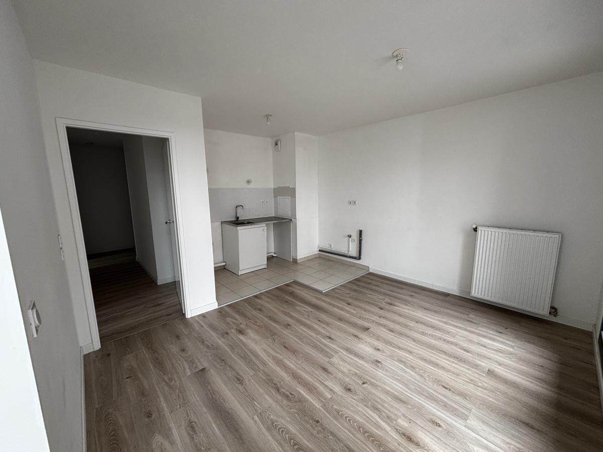 
																			3 pièces - 
																		3ème étage - 63m² - 1 425,67 € - Photo #1