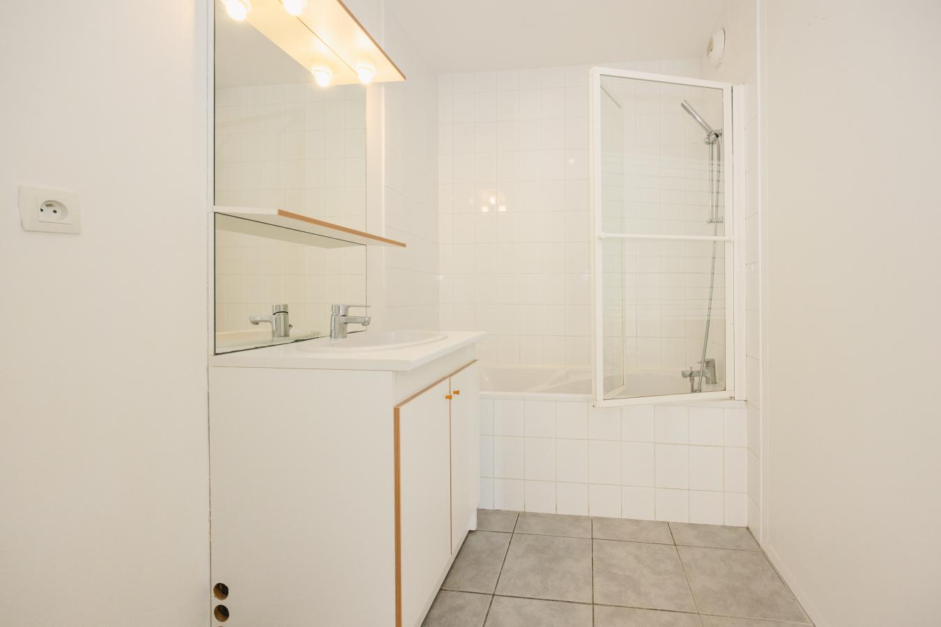 
																			4 pièces - 
																		RDC - 84m² - 235 000 € - Photo #4