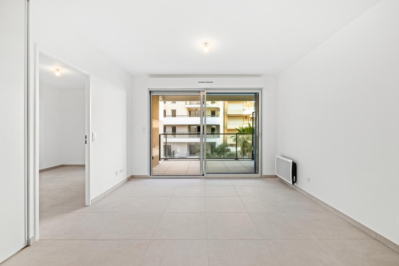 
																																							2 pièces - 
																																						3ème étage - 40m² - 1 045,49 € - Photo #3