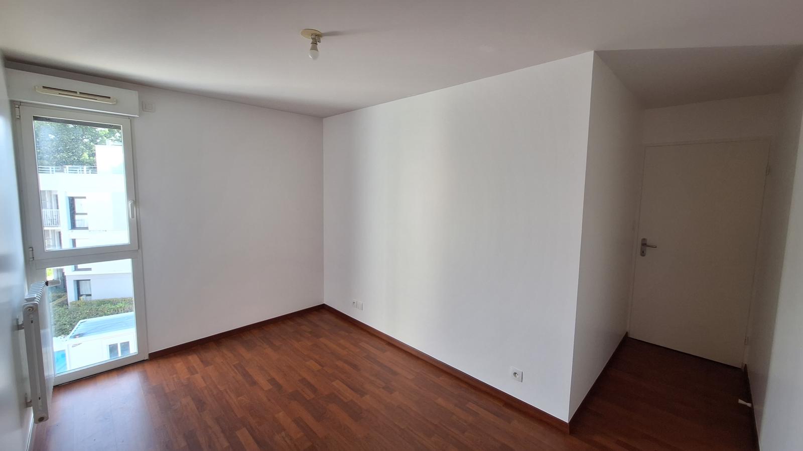 
																																							4 pièces - 
																																						3ème étage - 78m² - 290 000 € - Photo #7