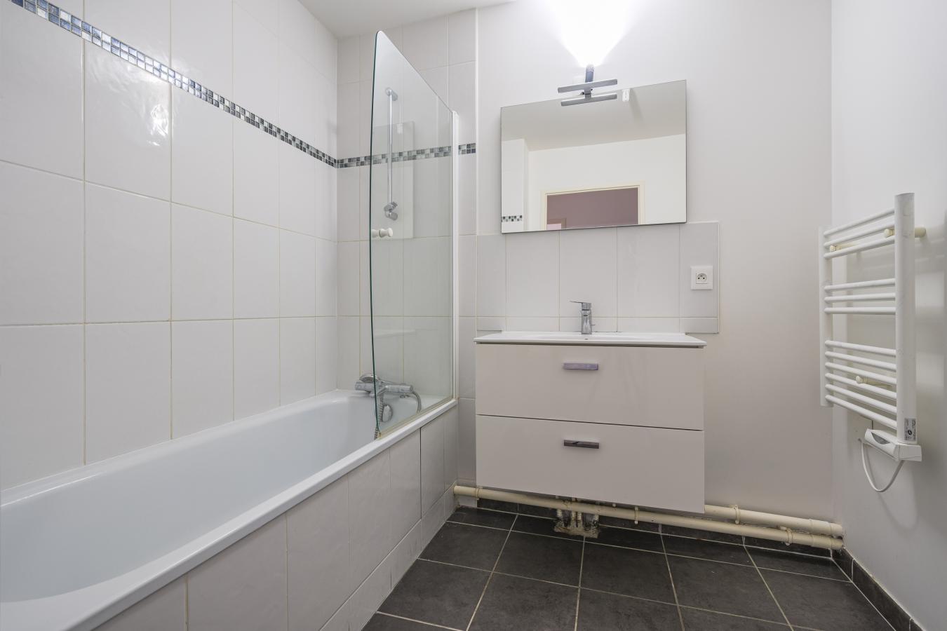 
																			4 pièces - 
																		1er étage - 69m² - 1 054,97 € - Photo #5