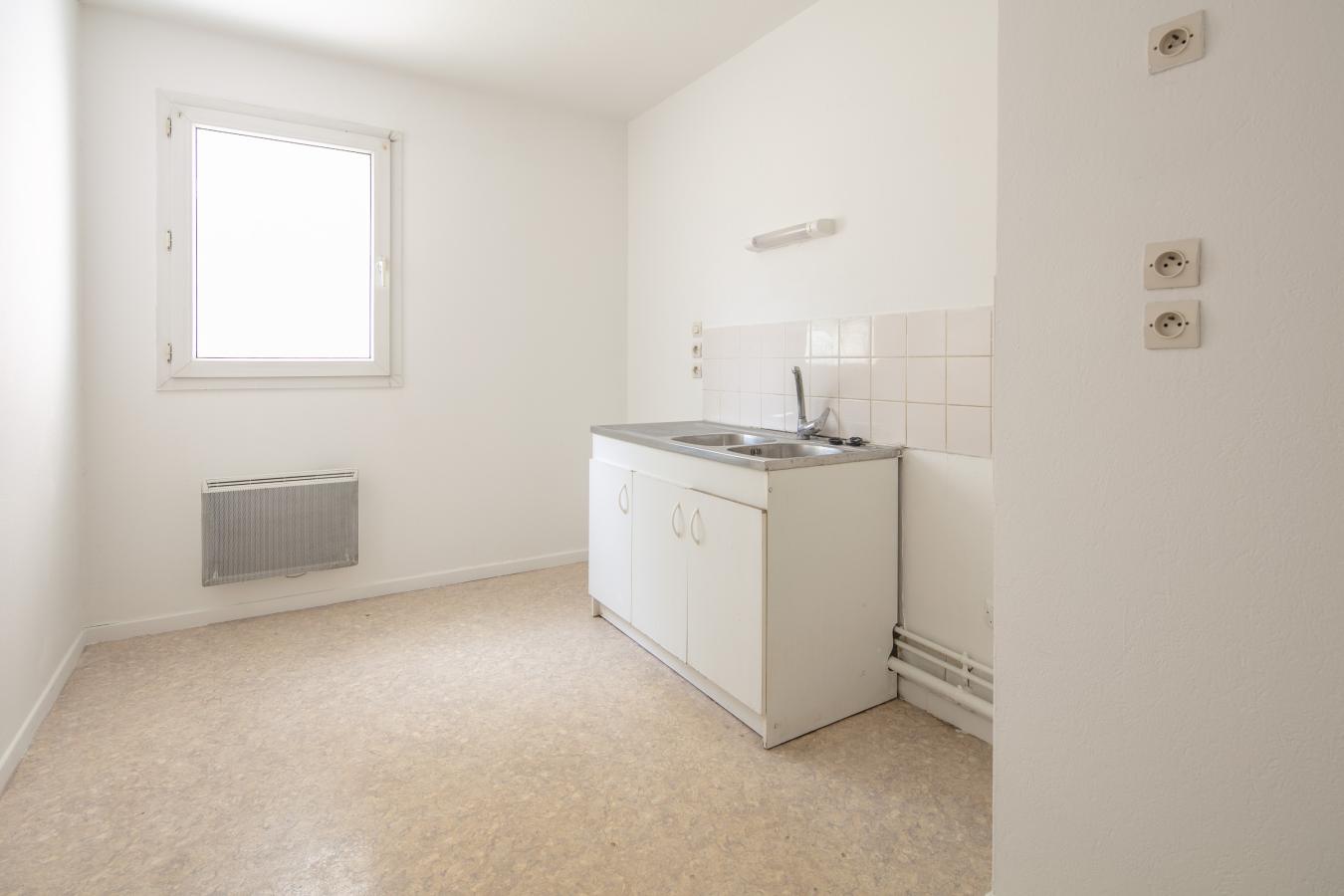 5 pièces - 1er étage - 99m² - 150 000 € - Photo #6